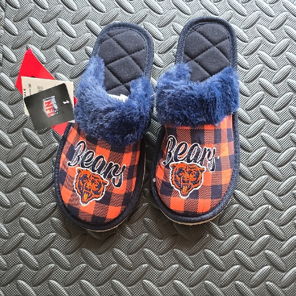 Foco Chicago Bears Women's Mule Slippers- 5/6